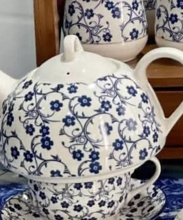 قوری تک گلریز