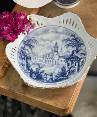 دیوارکوب ۲۱ سانتی کاخ دور توری